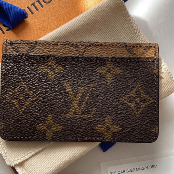 Louis Vuitton MONOGRAM REVERSE CARD HOLDER France - Picture 10 of 10